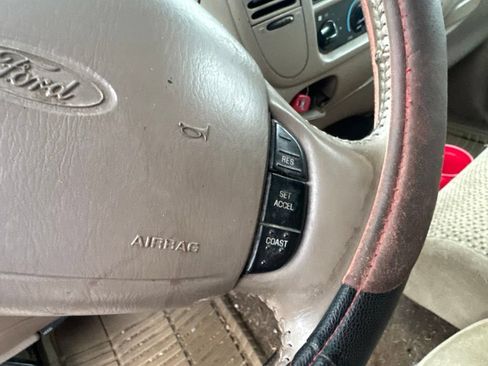 Used 2002 Ford F150 XLT RWD image 16
