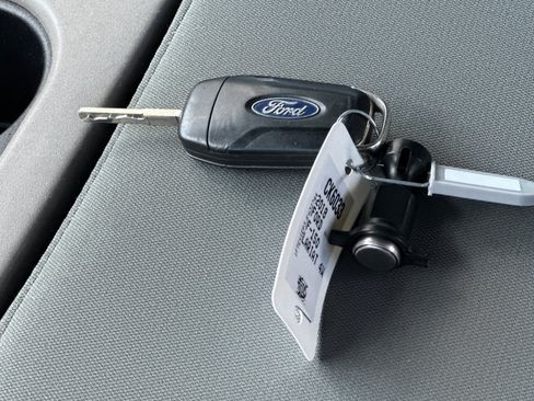 Used 2018 Ford F150 XL w/ Equipment Group 101A Mid AWD/4WD image 29