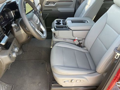 New 2026 GMC Sierra 2500 SLT AWD/4WD image 18