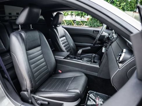 Used 2005 Ford Mustang GT Premium RWD image 67