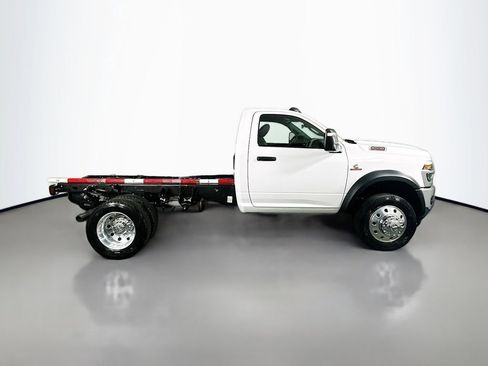 New 2026 RAM 5500 Tradesman w/ Chrome Appearance Group AWD/4WD image 8