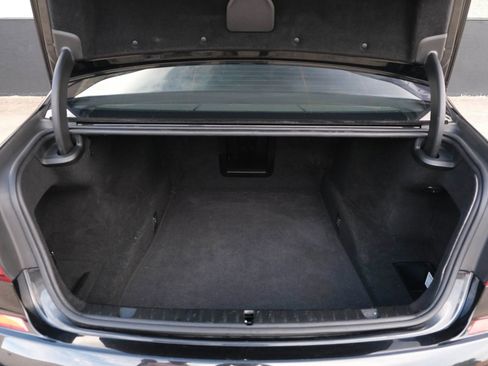 Used 2019 BMW 750i 750i Sedan 4D w/ M Sport Package image 24