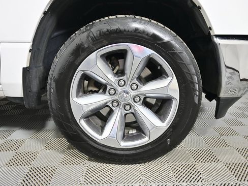 Used 2019 RAM 1500 Big Horn image 12