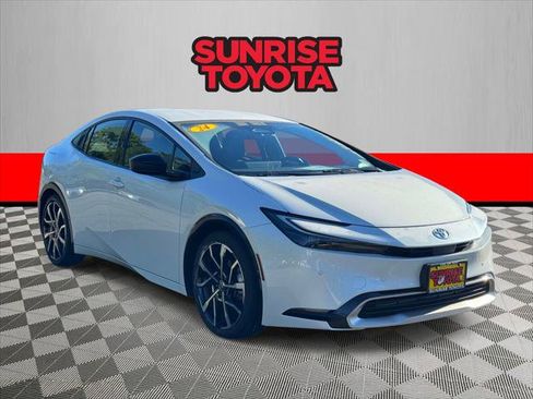 Certified 2024 Toyota Prius Prime FWD image 1