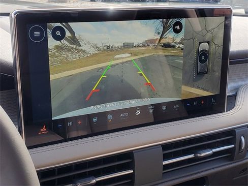 Certified 2023 Lincoln Corsair FWD w/ Equipment Group 101A image 21