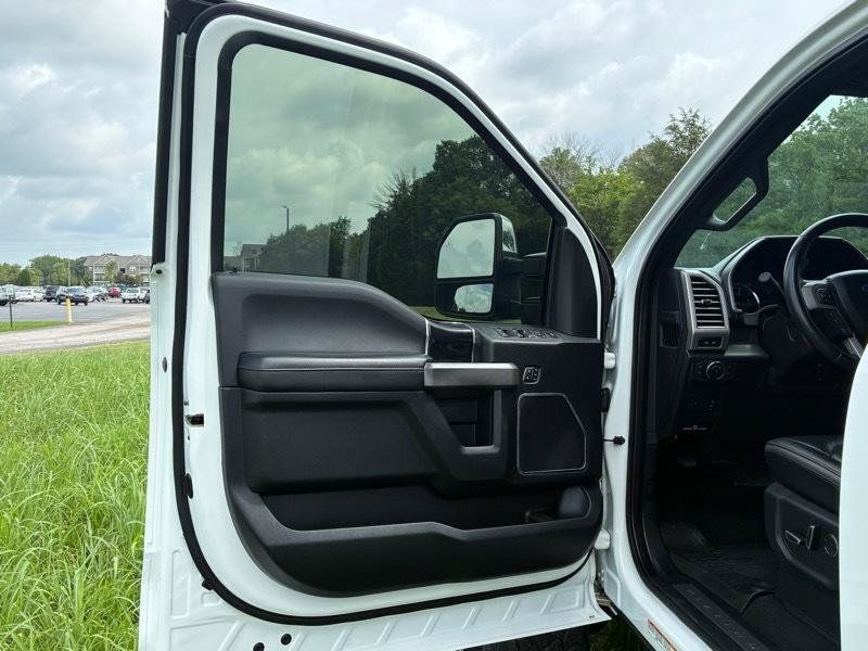 Used 2021 Ford F450 Platinum w/ FX4 Off-Road Package AWD/4WD image 12