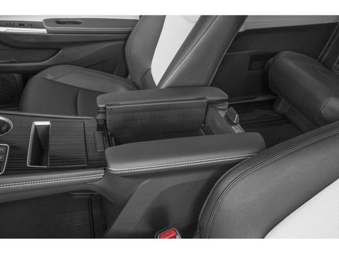 New 2026 Toyota Sienna XSE image 10