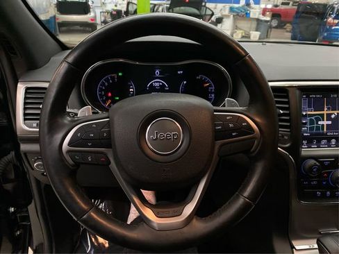 Used 2017 Jeep Grand Cherokee Altitude image 22