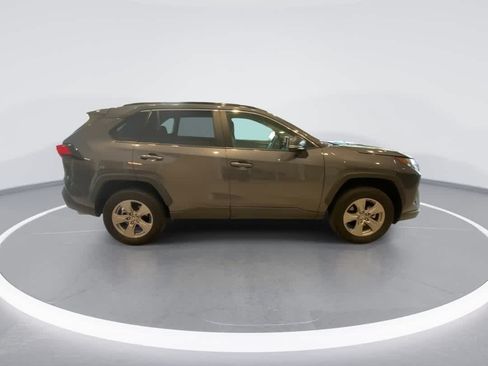 Used 2024 Toyota RAV4 XLE AWD/4WD image 9