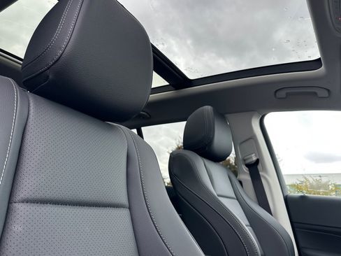 New 2026 Mercedes-Benz GLS 450 4MATIC image 18