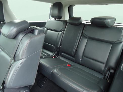 Used 2025 Ford Expedition Max Active AWD/4WD image 31
