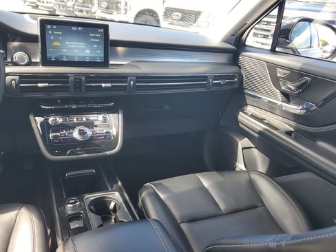 Used 2021 Lincoln Corsair FWD w/ Equipment Group 101A image 17