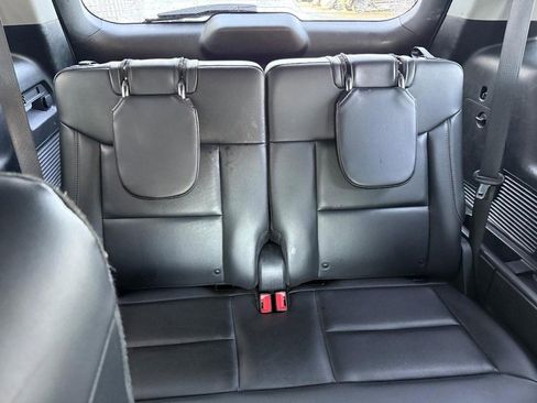 Certified 2023 Ford Explorer XLT image 10