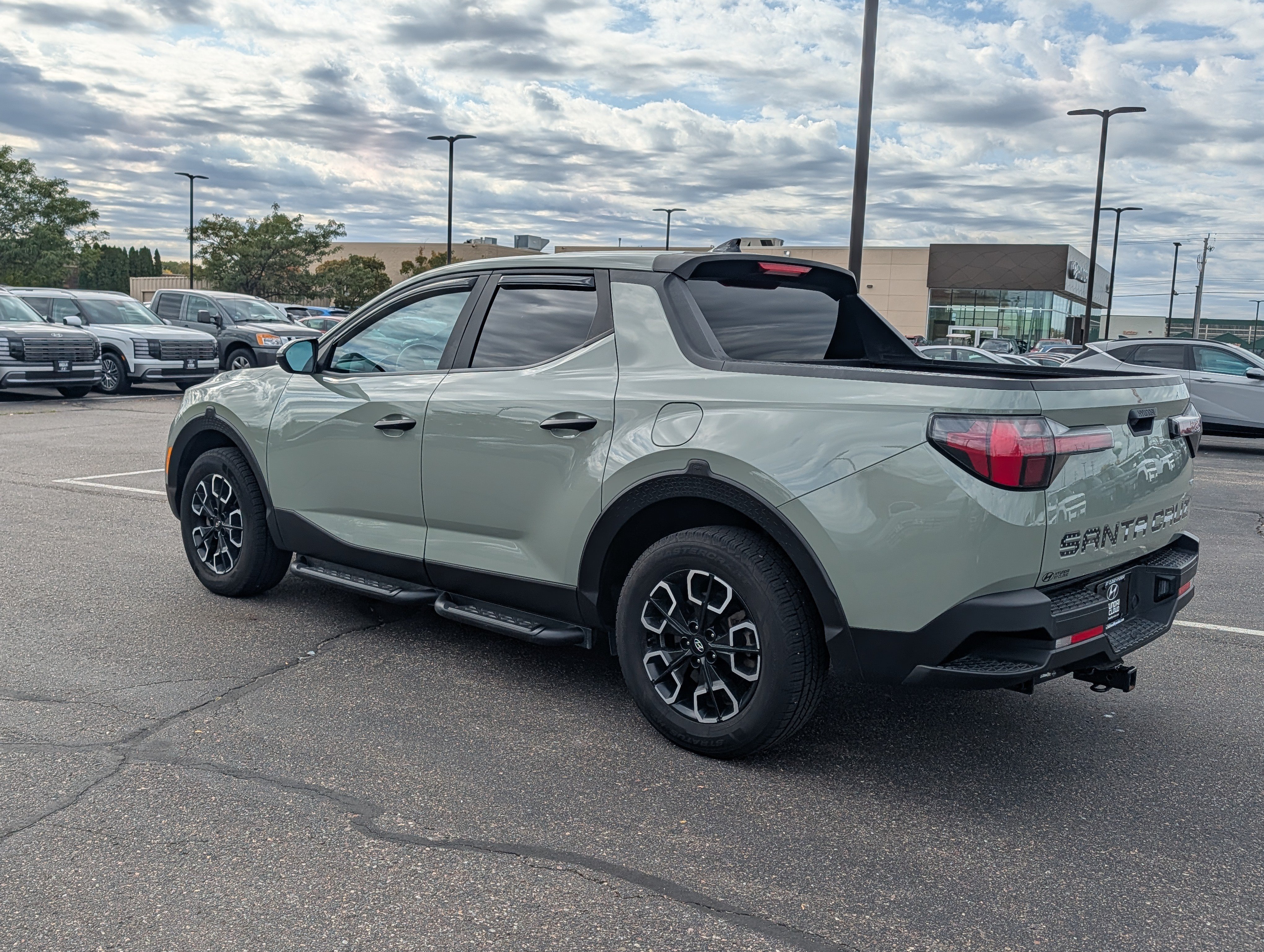 Used 2022 Hyundai Santa Cruz SEL AWD/4WD image 3
