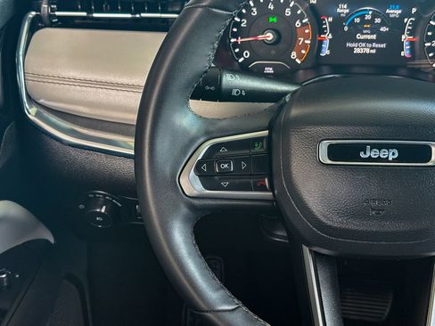 Used 2023 Jeep Compass Limited AWD/4WD image 30