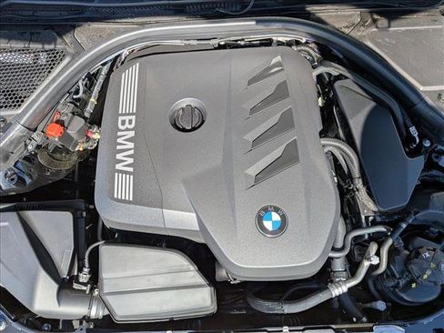 Used 2025 BMW 330i Sedan w/ Premium Package image 16