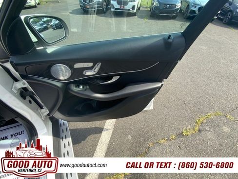 Used 2017 Mercedes-Benz GLC 300 4MATIC w/ Premium 2 Package image 13