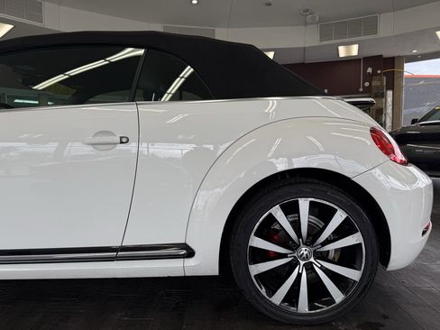 Used 2014 Volkswagen Beetle R-Line FWD image 18