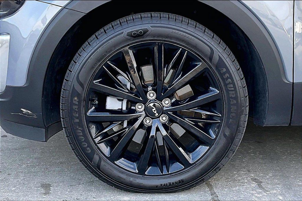 Used 2022 Kia Telluride SX w/ Towing Package AWD/4WD image 8