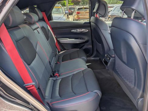 Used 2025 Genesis GV70 3.5T Sport image 13