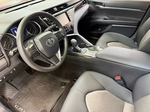 Used 2019 Toyota Camry LE w/ Convenience Package FWD image 23