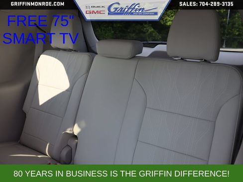 New 2027 Buick Enclave Avenir w/ LPO, Illumination Package FWD image 29