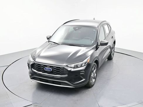 Used 2025 Ford Escape ST-Line FWD image 17