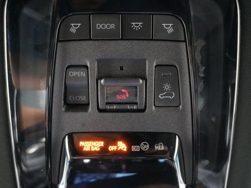 Used 2021 Toyota Venza Limited w/ Advanced Technology Package image 29