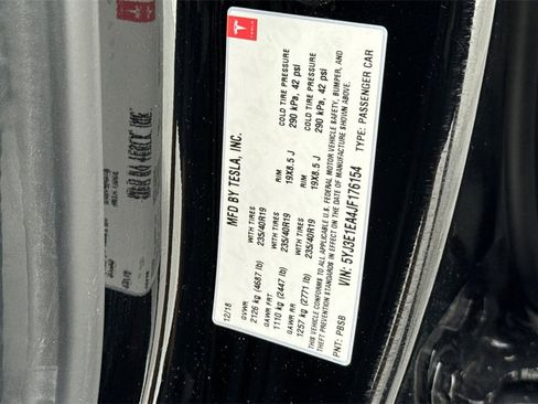 Used 2018 Tesla Model 3 Mid Range image 27