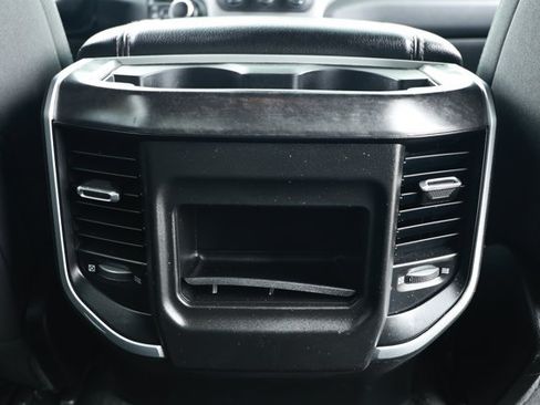 Used 2022 RAM 1500 Big Horn AWD/4WD image 30