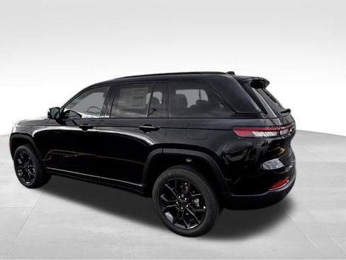 New 2025 Jeep Grand Cherokee Limited image 5
