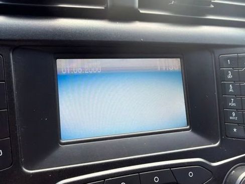 Used 2014 Ford Fusion SE w/ Equipment Group 202A FWD image 15