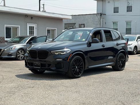 Used 2021 BMW X5 xDrive40i w/ M Sport Package AWD/4WD image 3