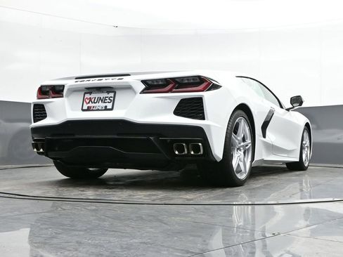 Used 2022 Chevrolet Corvette Stingray Coupe w/ 1LT RWD image 39