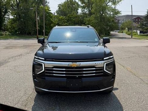 Used 2025 Chevrolet Tahoe LT RWD image 1