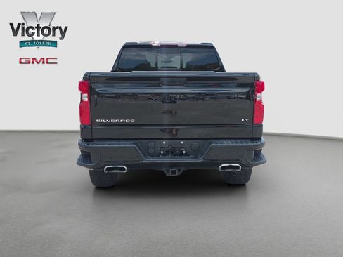 Used 2024 Chevrolet Silverado 1500 LT Trail Boss w/ Convenience Package II AWD/4WD image 16