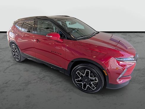 New 2023 Chevrolet Blazer RS w/ Enhanced Convenience Package FWD image 4