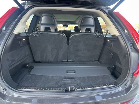 Used 2023 Volvo XC90 B5 Core image 43