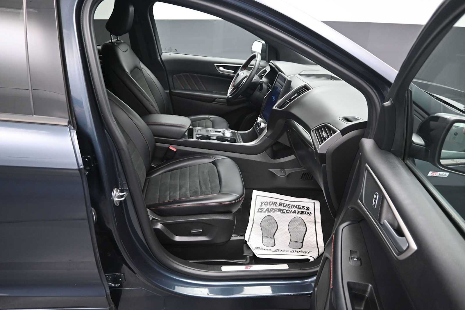 Used 2024 Ford Edge ST-Line AWD/4WD image 21