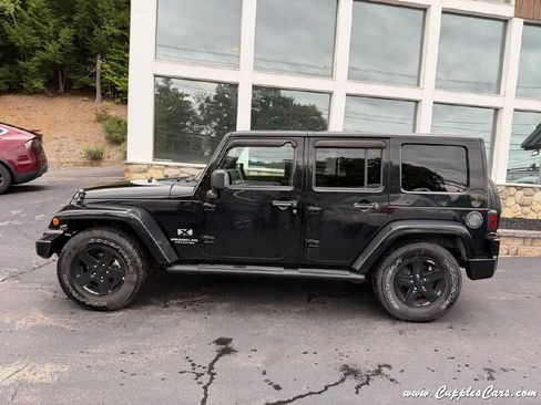 Used 2007 Jeep Wrangler Unlimited X w/ Dual Top Group RWD image 10