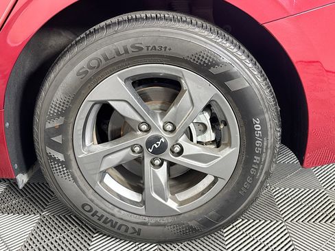 Used 2023 Kia K5 LXS image 36