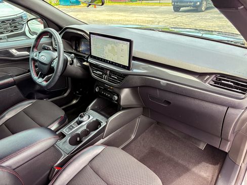 Used 2023 Ford Escape ST-Line w/ Tech Pack #1 AWD/4WD image 23
