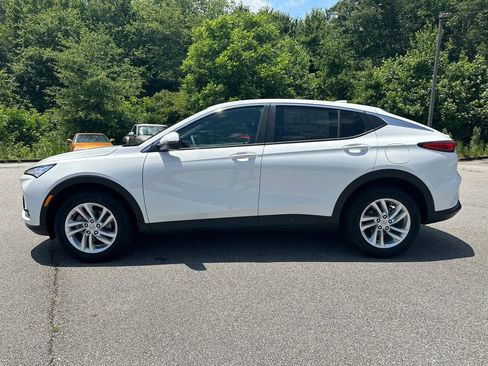 New 2026 Buick Envista Preferred w/ Convenience I Package FWD image 9