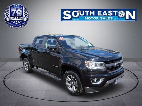 Used 2020 Chevrolet Colorado Z71 AWD/4WD image 2