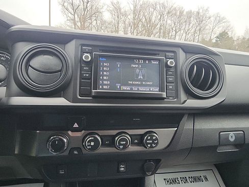 Used 2019 Toyota Tacoma SR image 17