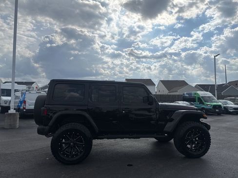 Used 2021 Jeep Wrangler Unlimited Rubicon w/ Uconnect 4C Nav & Sound Group image 13