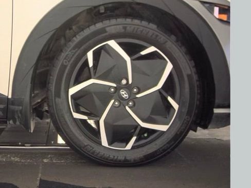 Used 2023 Hyundai Ioniq 5 SEL AWD/4WD image 6