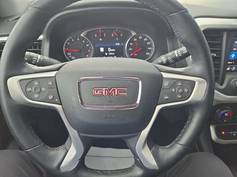 Certified 2023 GMC Acadia SLT w/ Preferred Package AWD/4WD image 14