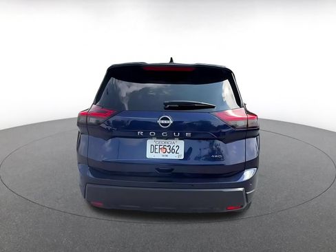 Used 2026 Nissan Rogue SV AWD/4WD image 12
