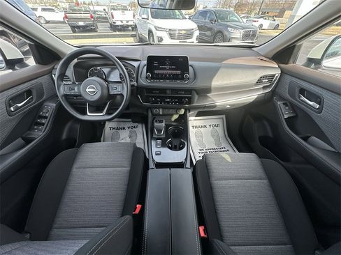 Used 2023 Nissan Rogue SV image 20